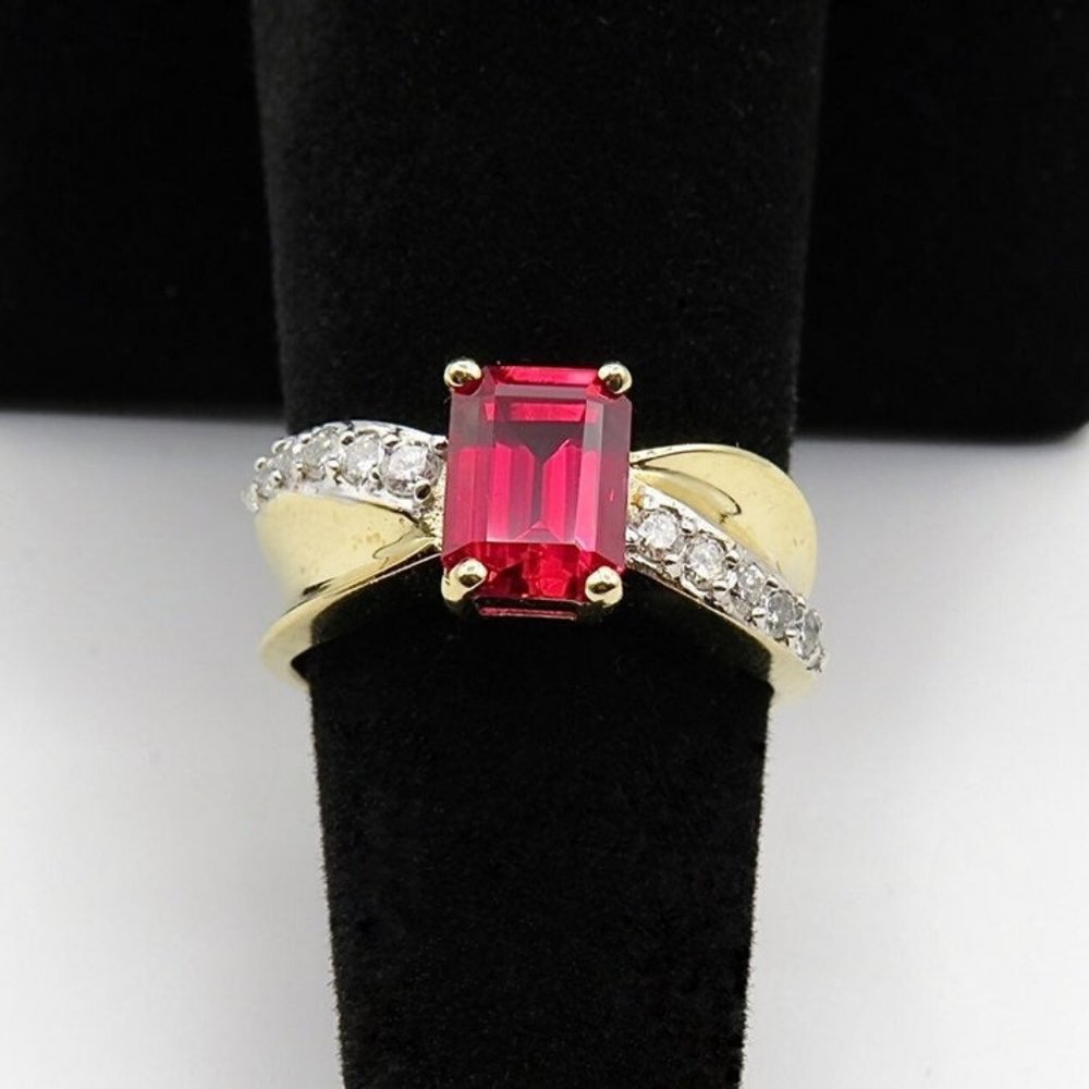 Vintage 14k Gold Ruby & Diamond Accent Ring Marked Exquisite Size 6